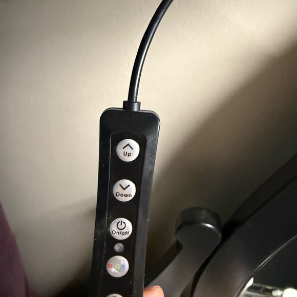 Modern White LED Ring Light - Picture 2 of 2